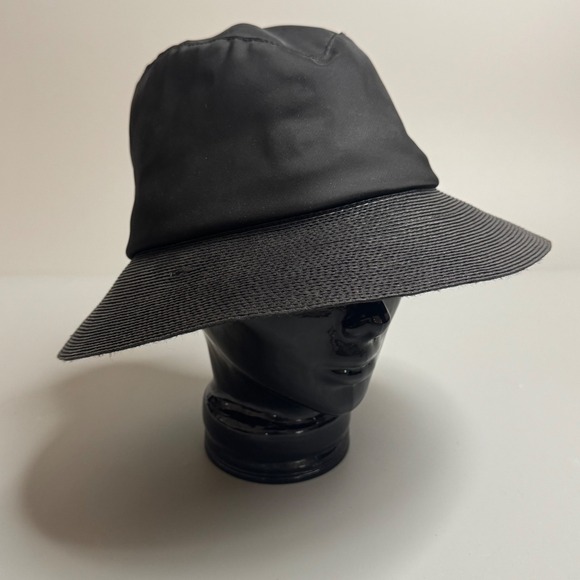Patricia Underwood Black Mixed Material Bucket Hat Satin Crown Woven Straw Brim